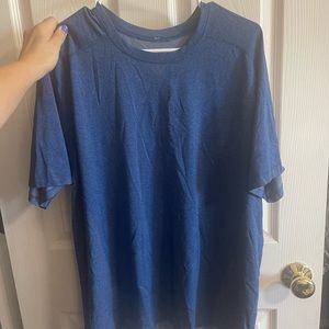 Men’s metal that T-shirt perfect condition